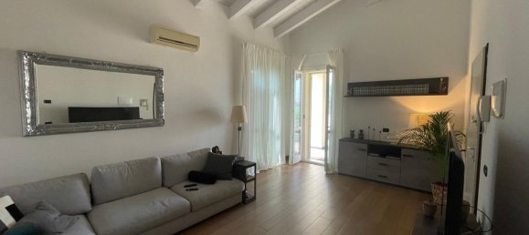 5 rooms Penthouse in Carpi, Italy No. 124882 10