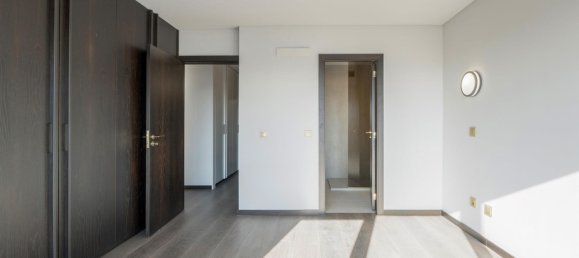 4 bedrooms Apartment in Porto, Portugal No. 95145 14