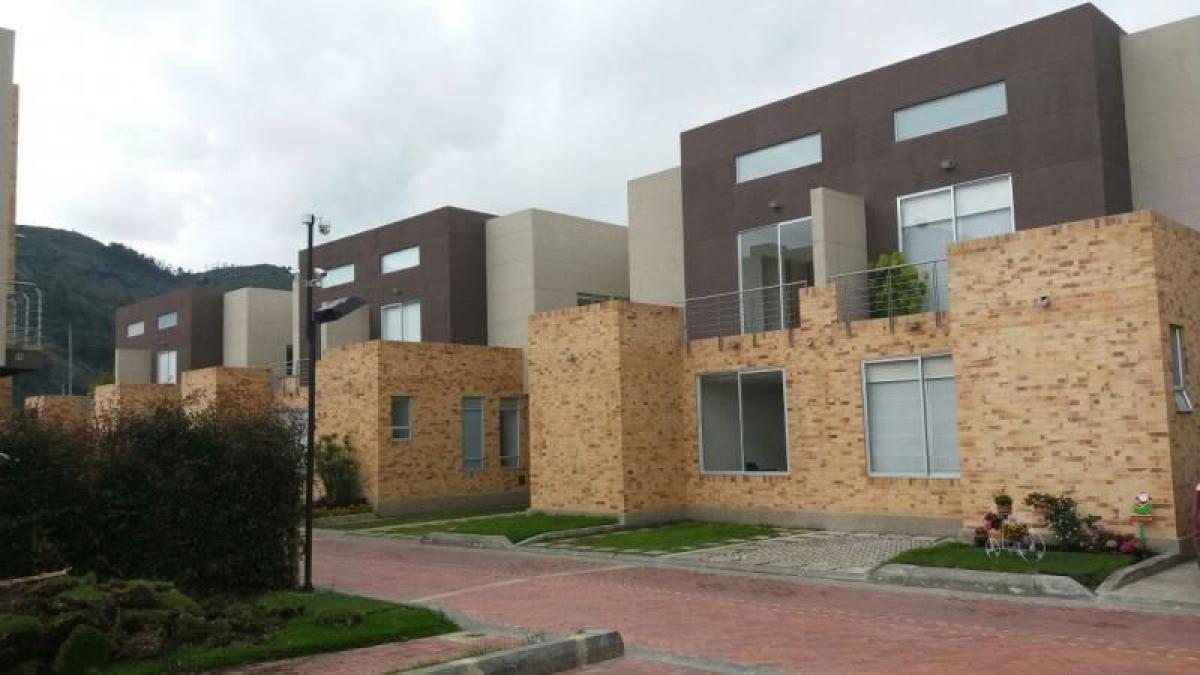 Дом с 3 спальнями в Кундинамарка, Колумбия № 4872