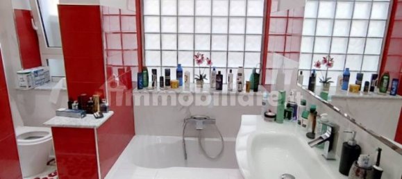 Квартира с 2 спальнями в Lequile, Италия № 331767 15