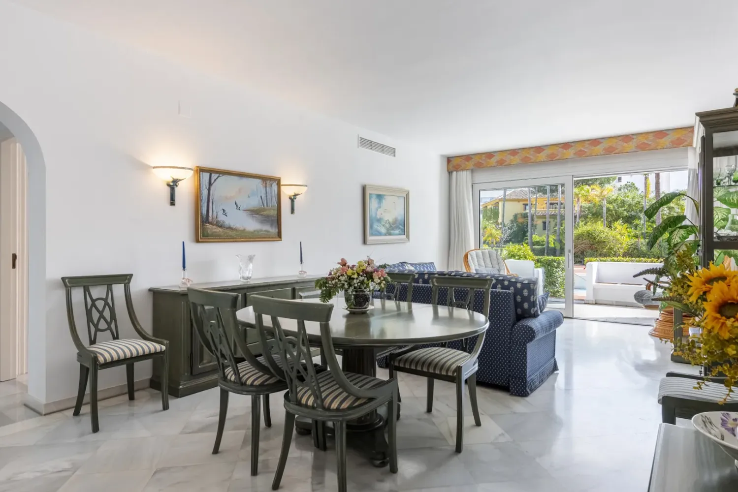 Квартира с 2 спальнями в Марбелья, Испания № 107596