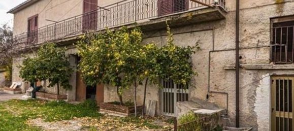 Вилла с 6 спальнями в Айлано, Италия № 325675 14