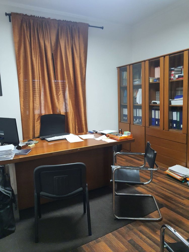 125m² Office in Genoa, Italy No. 362590