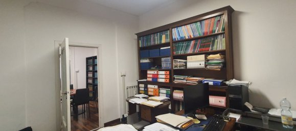 125m² Office in Genoa, Italy No. 362590 9