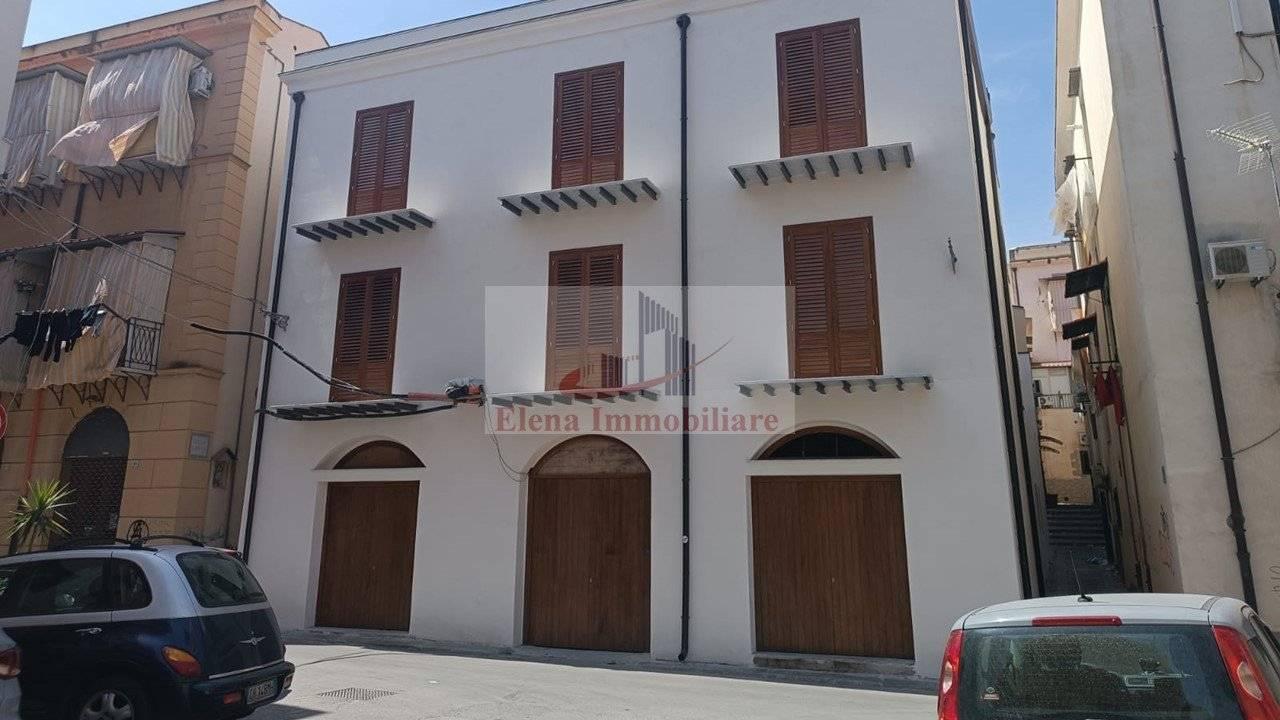 Apartamento de 4 divisões em Palermo, Italy N.º 40816