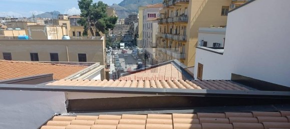 Apartamento de 4 divisões em Palermo, Italy N.º 40816 11
