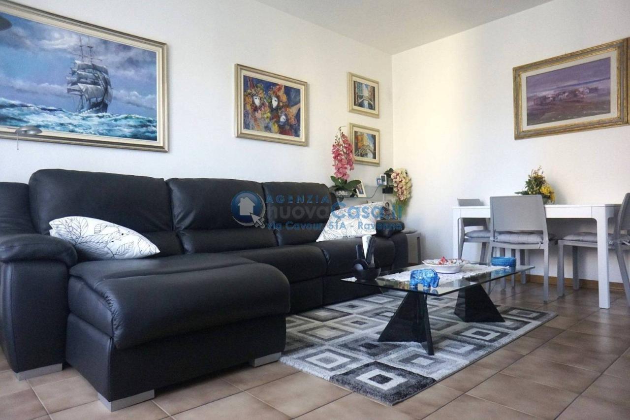 Вилла с 6 комнатами в Равенна, Италия № 37612