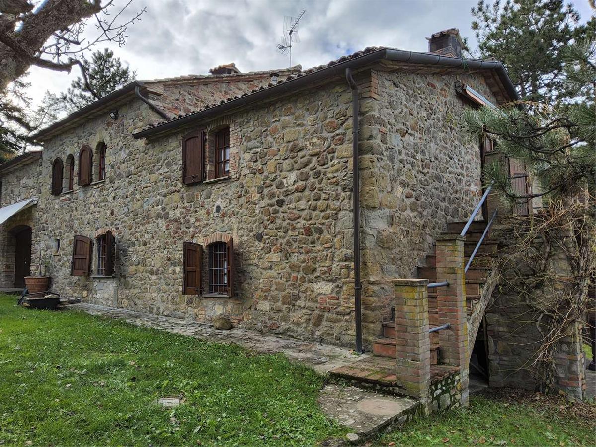 11 rooms Villa in Umbertide, Italy No. 22580