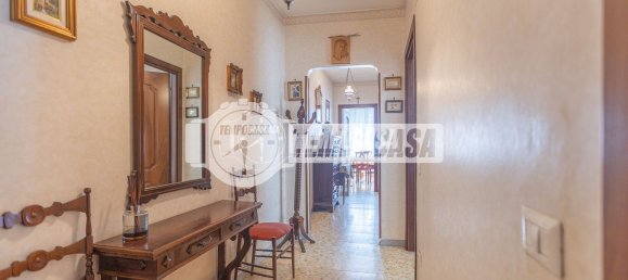 3 Schlafzimmer Wohnung in Rome, Italy, Nr. 321193 5