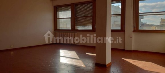 4 bedrooms Apartment in Arezzo, Italy No. 177385 15