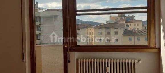 4 bedrooms Apartment in Arezzo, Italy No. 177385 14
