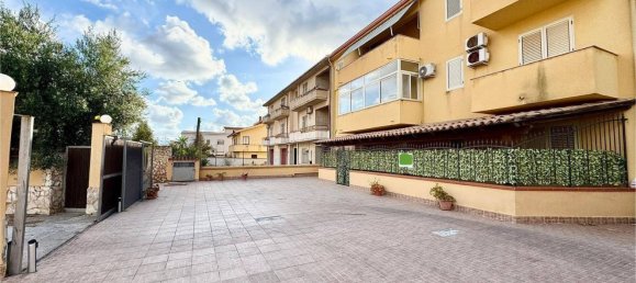 4-salle Appartement à Trappeto, Italy No. 306679 2