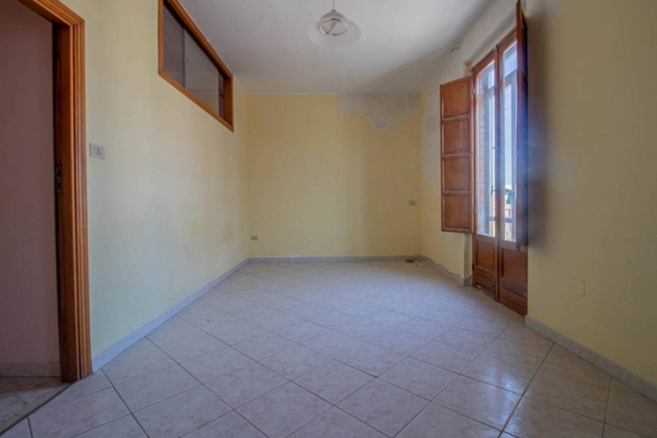 2غرفة شقة في Lucera, Italy رقم 153448