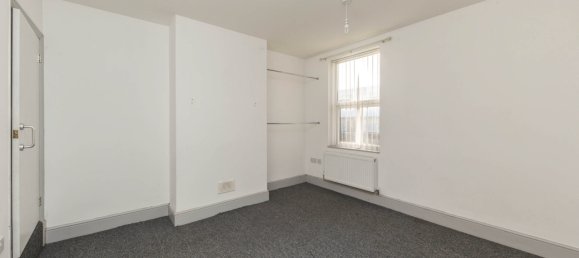 Casa T2 em Crewe, United Kingdom N.º 2443 8