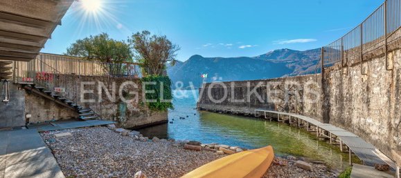 Дом с 2 спальнями в Манделло дель Ларио, Италия № 132110 4