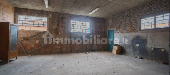 Коммерческая недвижимость с 5 комнатами в Монтекатини Терме, Италия № 35145 28