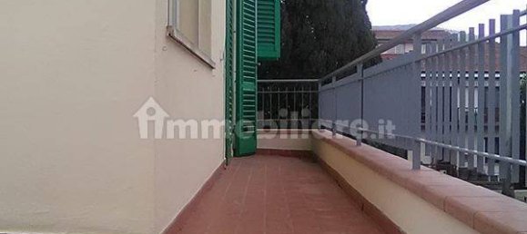 Коммерческая недвижимость с 5 комнатами в Монтекатини Терме, Италия № 35145 12