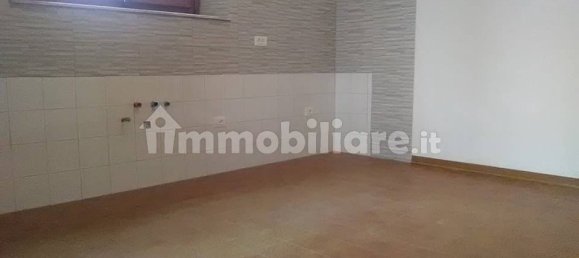 Коммерческая недвижимость с 5 комнатами в Монтекатини Терме, Италия № 35145 18