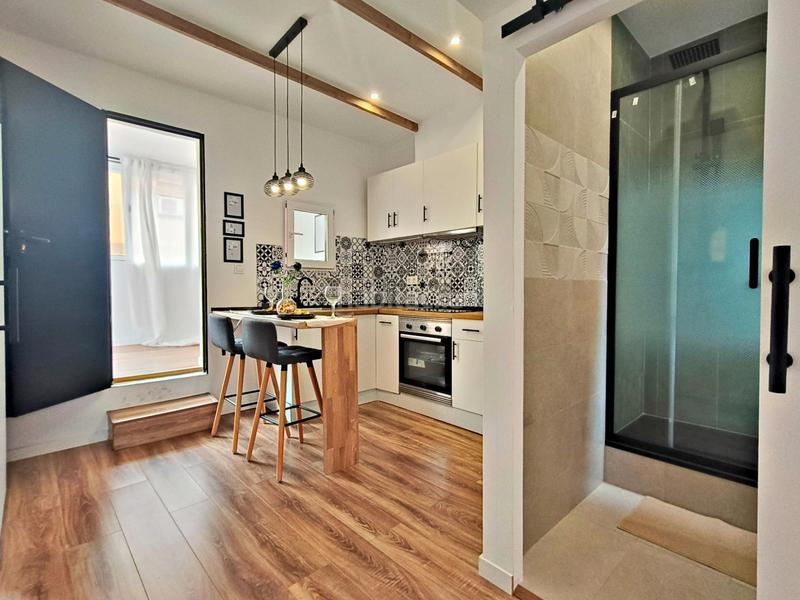 Ático de 2 dormitorios en L'Hospitalet de Llobregat, Spain No. 267476