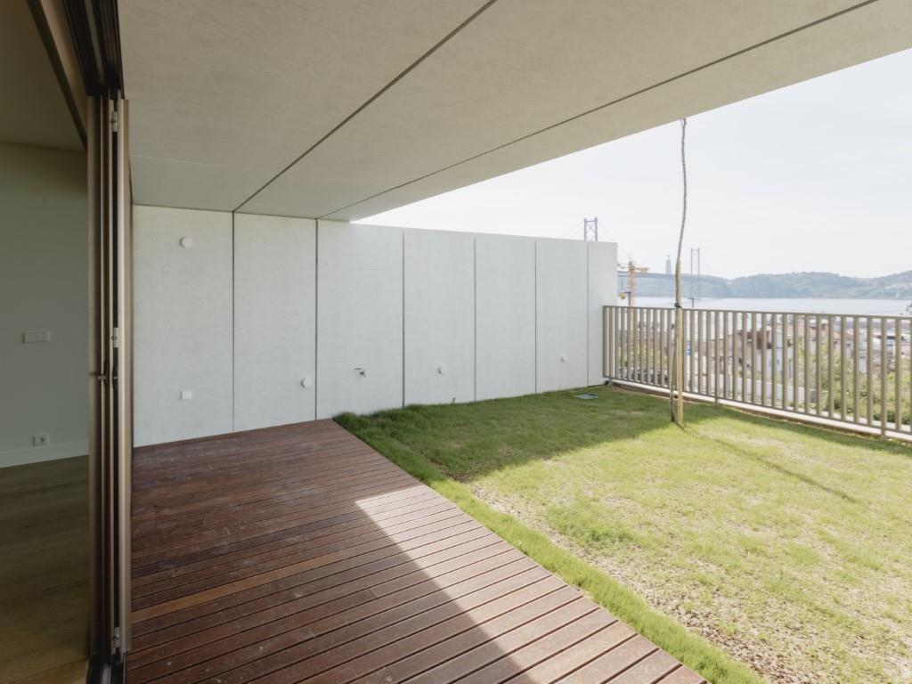 5 bedrooms House in Lisbon, Portugal No. 249888