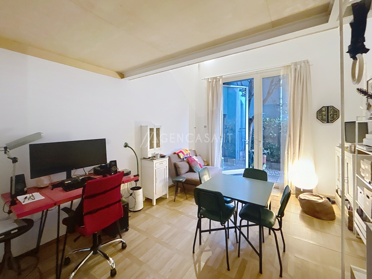 2غرفة شقة في Milan, Italy رقم 247023