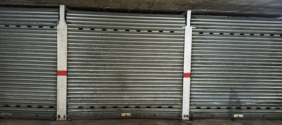  Garage in Salt, Spain No. 166048 8