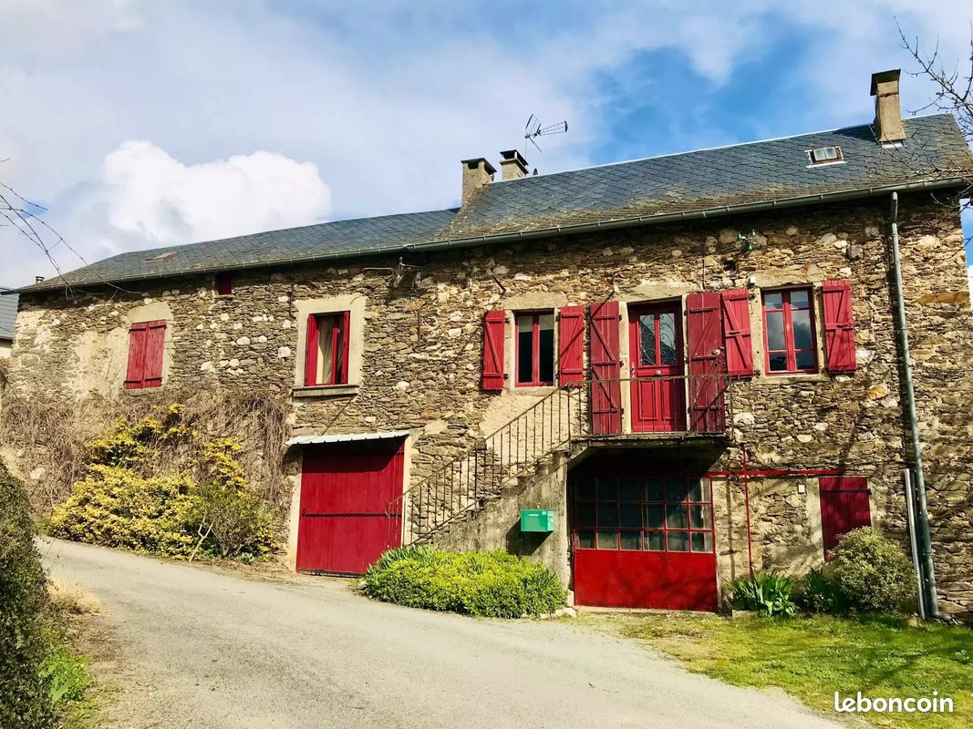 2 bedrooms House in La Salvetat-Peyrales, France No. 339883