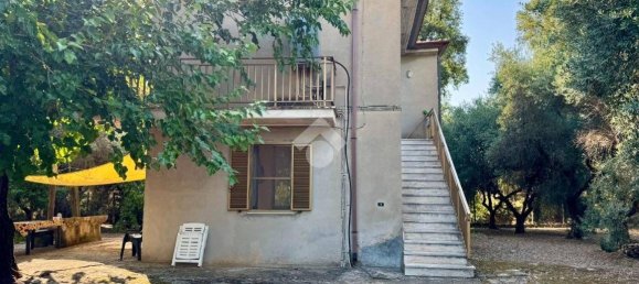 3 bedrooms Villa in Sonnino, Italy No. 309241 33