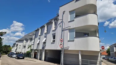 4-salle Appartement à Klosterneuburg, Austria No. 231882