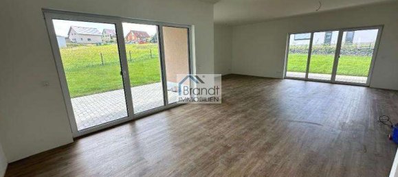 Бунгало с 5 комнатами в Унструт-Хайних, Германия № 72802 2