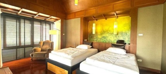 4 bedrooms House in Pattaya, Thailand No. 66772 13