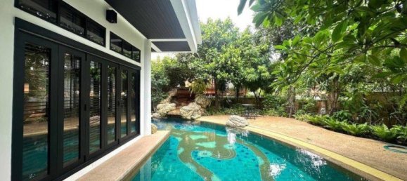 4 bedrooms House in Pattaya, Thailand No. 66772 2