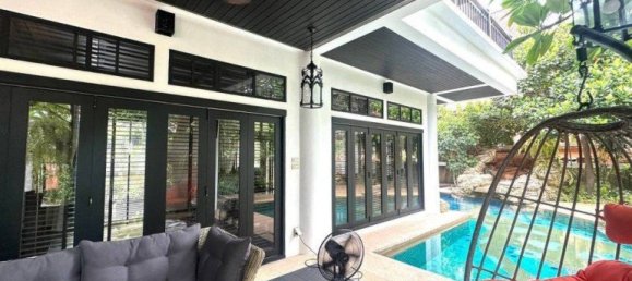 4 bedrooms House in Pattaya, Thailand No. 66772 3