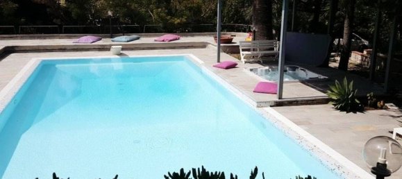 Вилла с 5 комнатами в Кьярамонте Гульфи, Италия № 221470 29