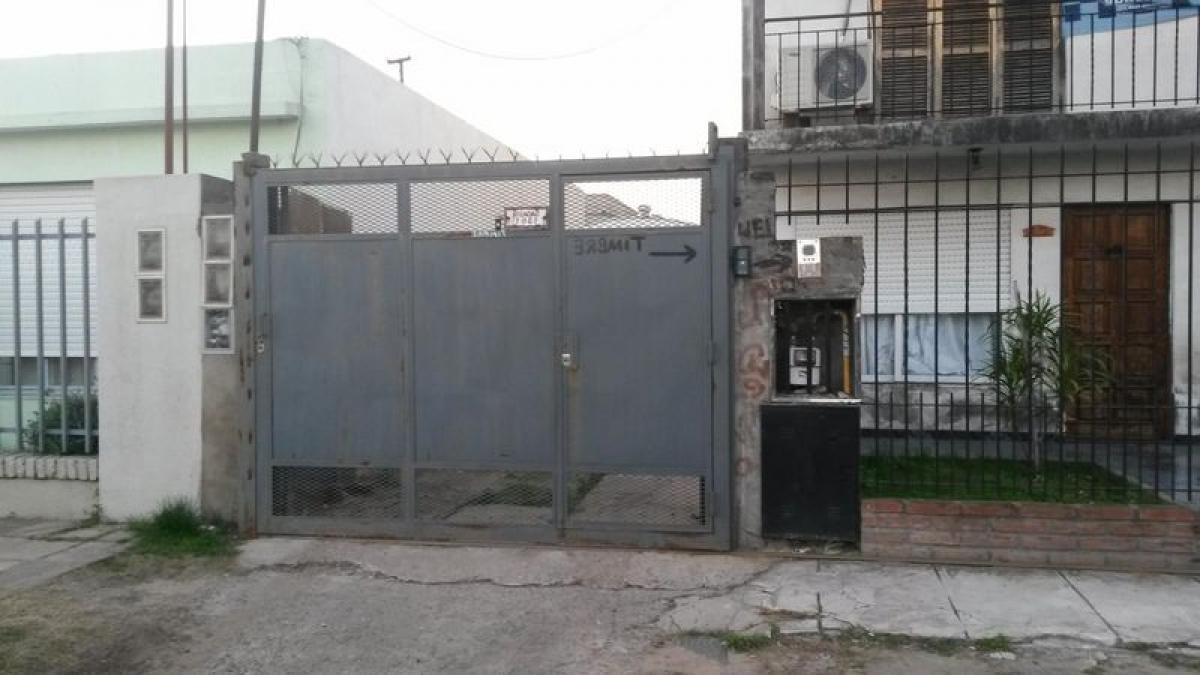 4 Schlafzimmer Haus in Moron, Argentina, Nr. 79594