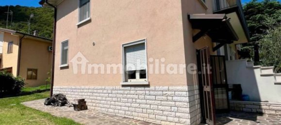 3 bedrooms House in Brescia, Italy No. 297954 2