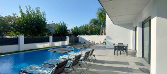 5 bedrooms House in Empuriabrava, Spain No. 84531 30