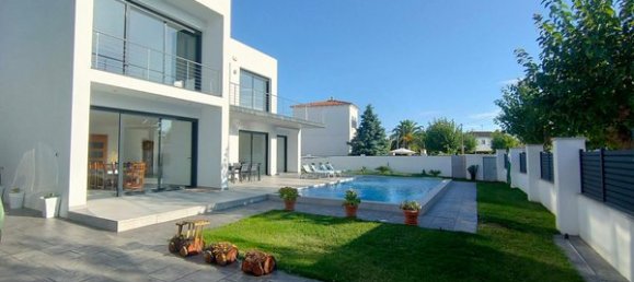 5 bedrooms House in Empuriabrava, Spain No. 84531 17