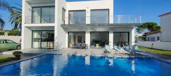 5 bedrooms House in Empuriabrava, Spain No. 84531 28