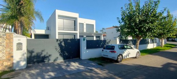 5 bedrooms House in Empuriabrava, Spain No. 84531 6