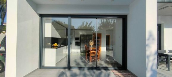 5 bedrooms House in Empuriabrava, Spain No. 84531 33