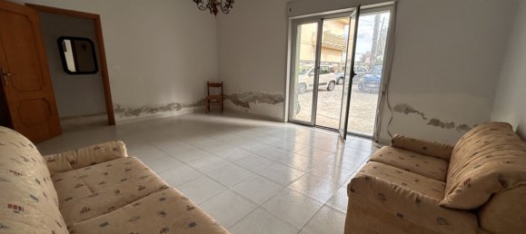 Apartamento de 3 dormitorios en Barcellona Pozzo di Gotto, Italy No. 141740 7
