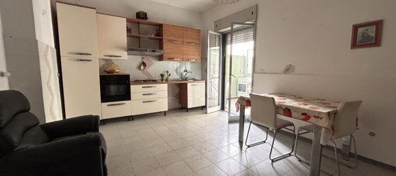 Apartamento de 3 dormitorios en Barcellona Pozzo di Gotto, Italy No. 141740 8