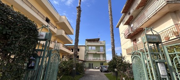 Apartamento de 3 dormitorios en Barcellona Pozzo di Gotto, Italy No. 141740 4