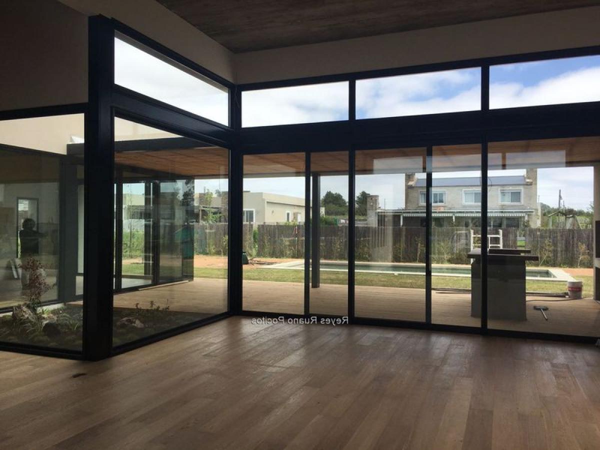 3 Schlafzimmer Haus in Canelones, Uruguay, Nr. 1018