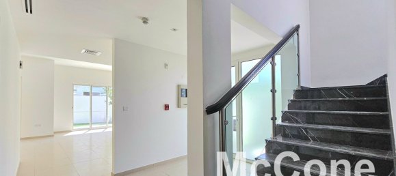 Вилла с 5 спальнями в Мудон, ОАЭ № 31319 5