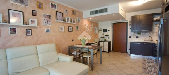 3 bedrooms Apartment in Cisliano, Italy No. 370138 5