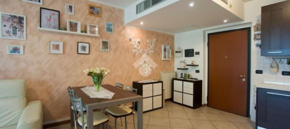 3 bedrooms Apartment in Cisliano, Italy No. 370138 4