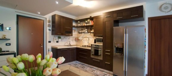 3 bedrooms Apartment in Cisliano, Italy No. 370138 7