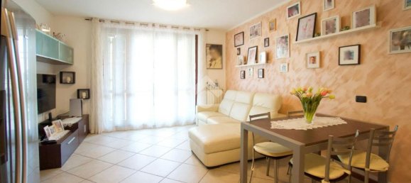 3 bedrooms Apartment in Cisliano, Italy No. 370138 3
